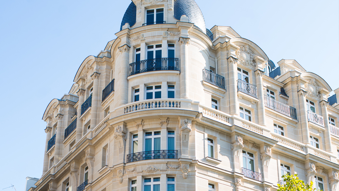 Bienvenue à Paris! M Social’s first outpost in Europe transports us to the Roaring Twenties